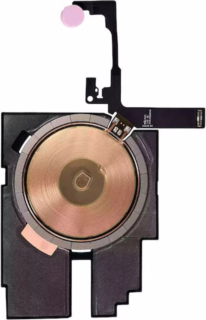 Kalodiotainia Flas kai Asurmatis Fortisis Iphone 16 Pro